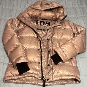 Aritzia TNA Superpuff